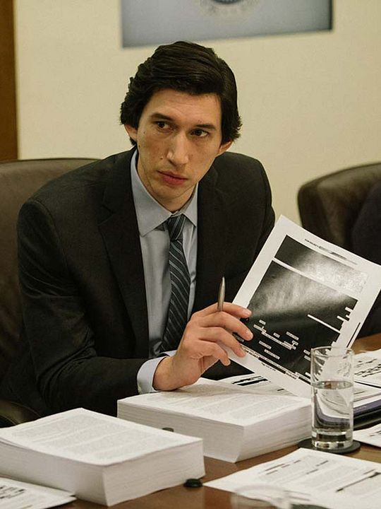 Reporte clasificado : Póster