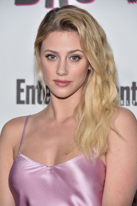 Póster Lili Reinhart