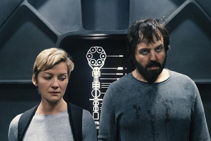 Nightflyers : Foto Gretchen Mol, Angus Sampson