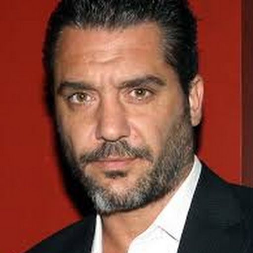 Póster Maximiliano Ghione