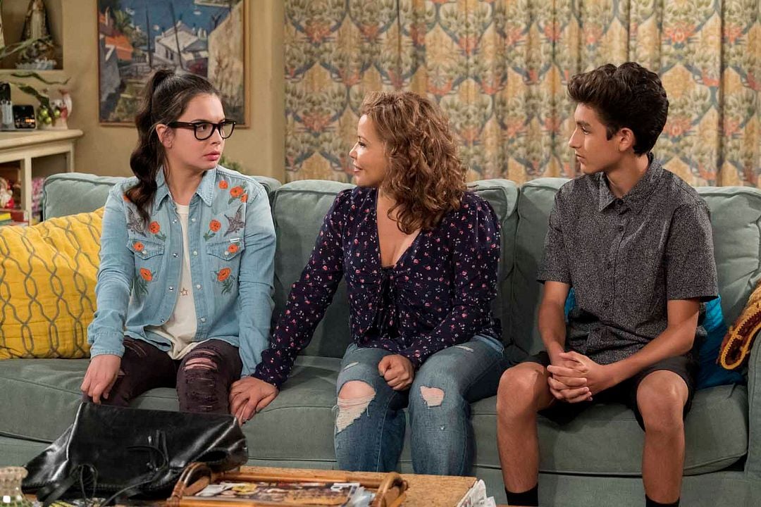 One Day At A Time (2017) : Foto Isabella Gomez, Marcel Ruiz, Justina Machado