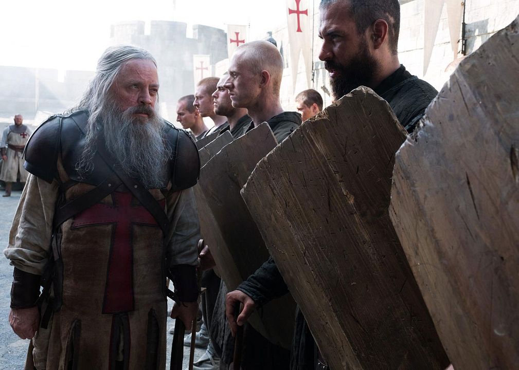 Knightfall : Foto Mark Hamill, Tom Cullen (III)