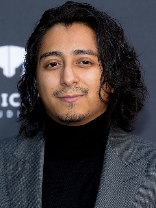 Póster Tony Revolori