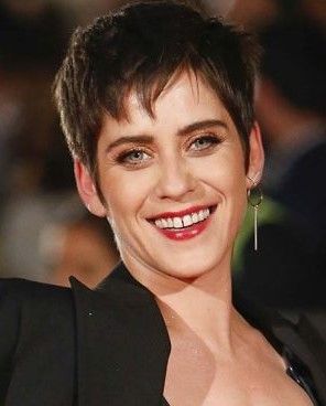 Póster María León