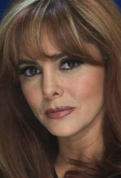 Póster Lourdes Deschamps