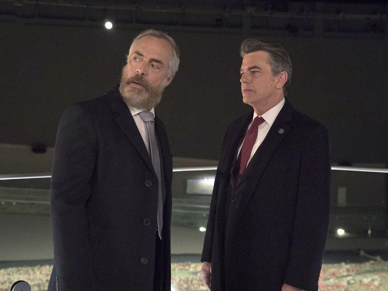 La Ley Y El Orden: UVE : Foto Peter Gallagher, Kelli Giddish