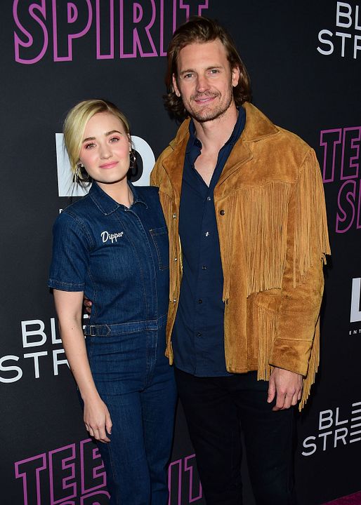 Alcanzando tu sueño : Cobertura de revista Josh Pence