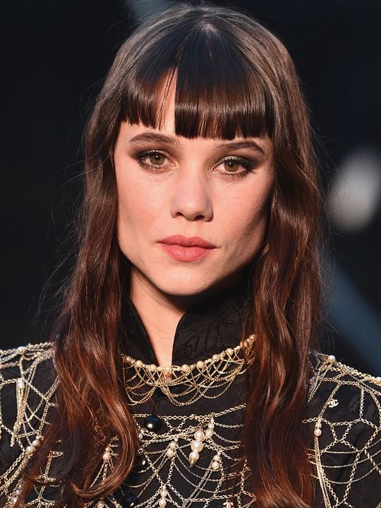 Póster Astrid Bergès-Frisbey