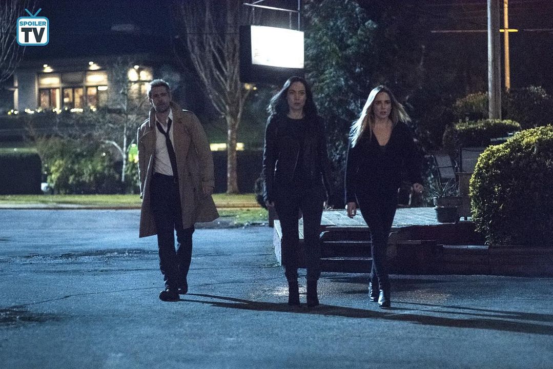 DC's Legends of Tomorrow : Foto Matt Ryan, Caity Lotz