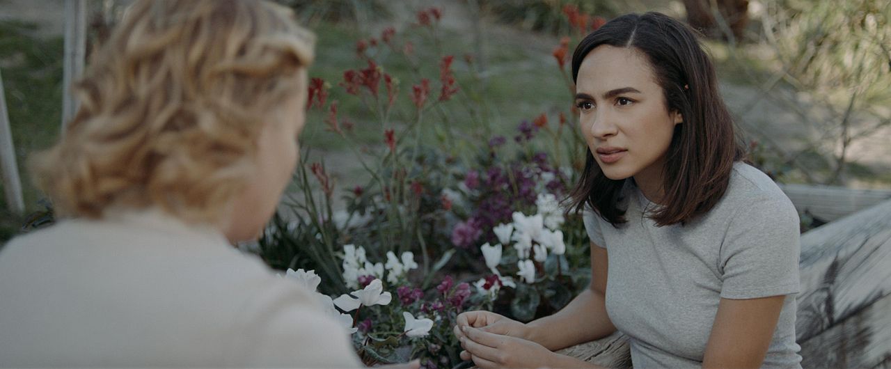 Into The Dark : Foto Aurora Perrineau, Samantha Mathis