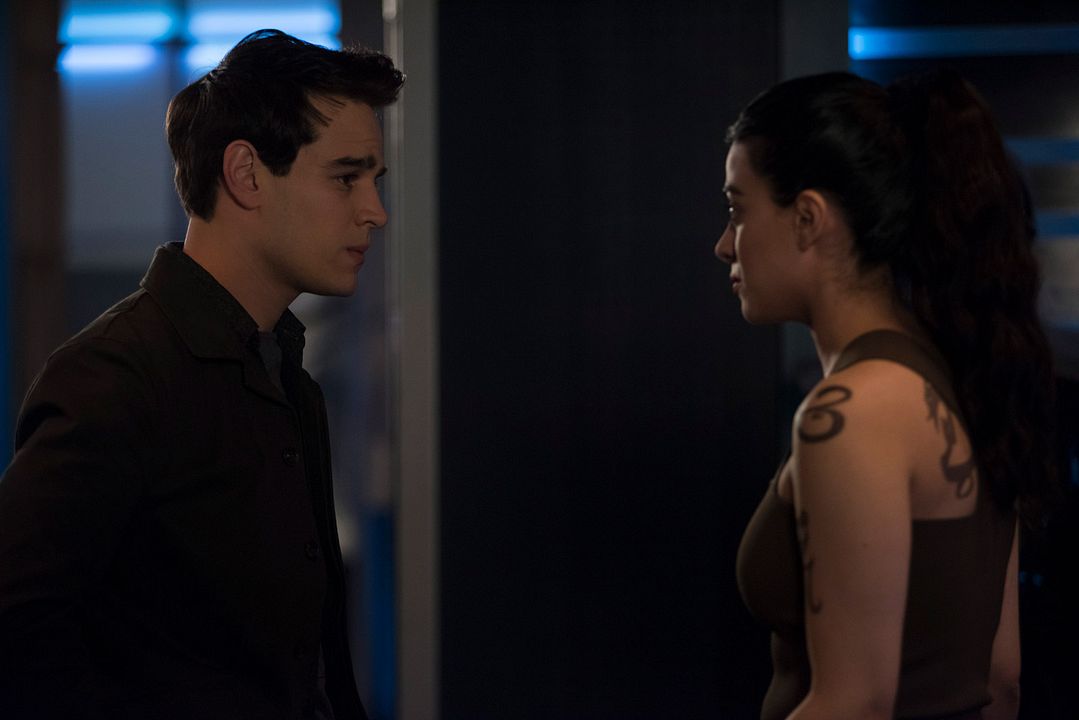 Shadowhunters : Foto Emeraude Toubia
