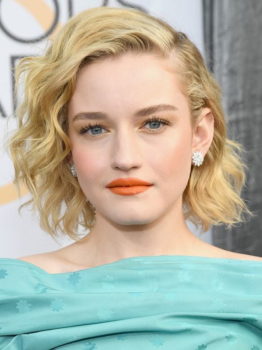 Póster Julia Garner