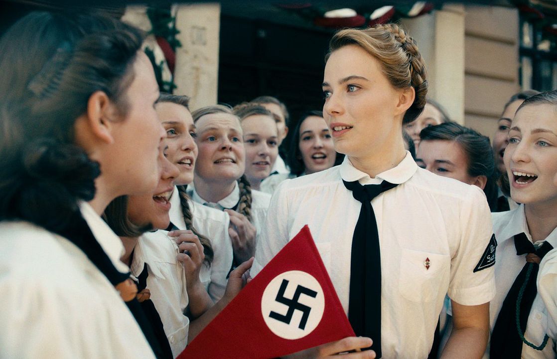 Never look away : Foto