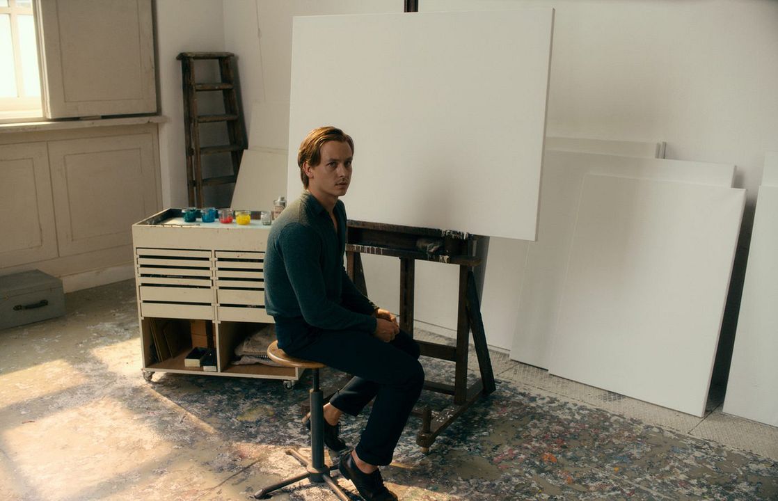 Never look away : Foto