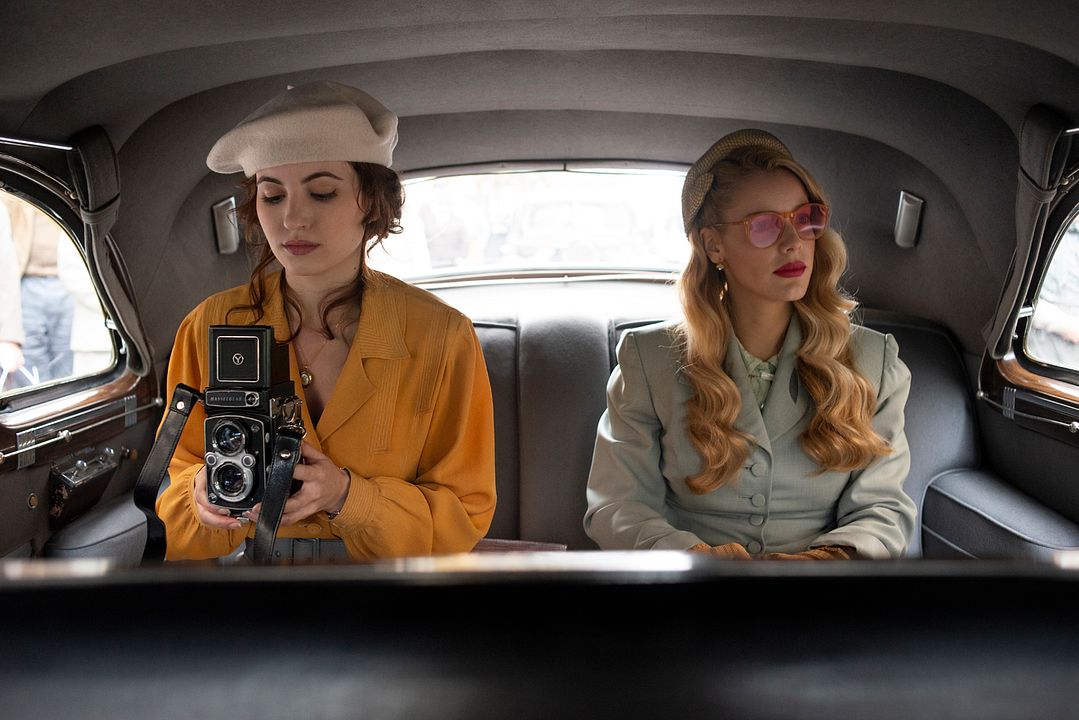 Foto Ivana Baquero, Alejandra Onieva