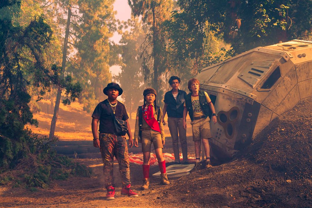 Campamento en el fin del mundo : Foto Miya Cech, Benjamin Flores Jr., Jack Gore