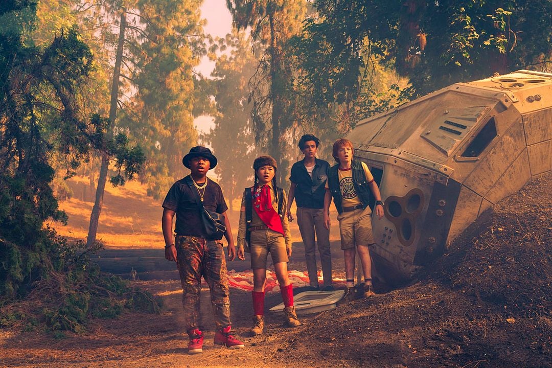 Campamento en el fin del mundo : Foto Benjamin Flores Jr., Jack Gore, Miya Cech