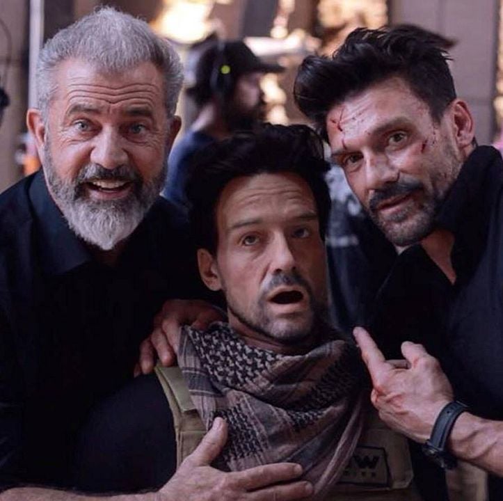 Un día más para morir : Póster