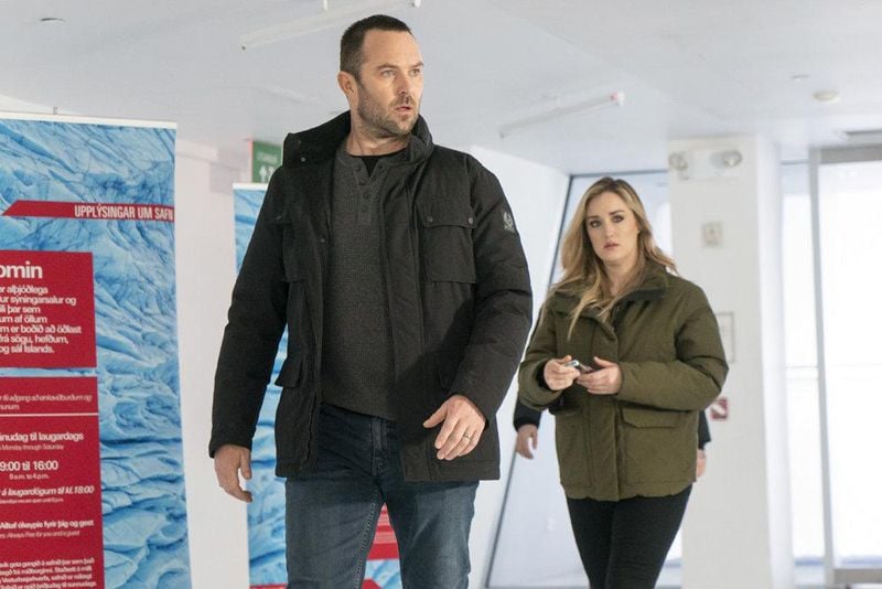 Blindspot : Foto Ashley Johnson, Sullivan Stapleton