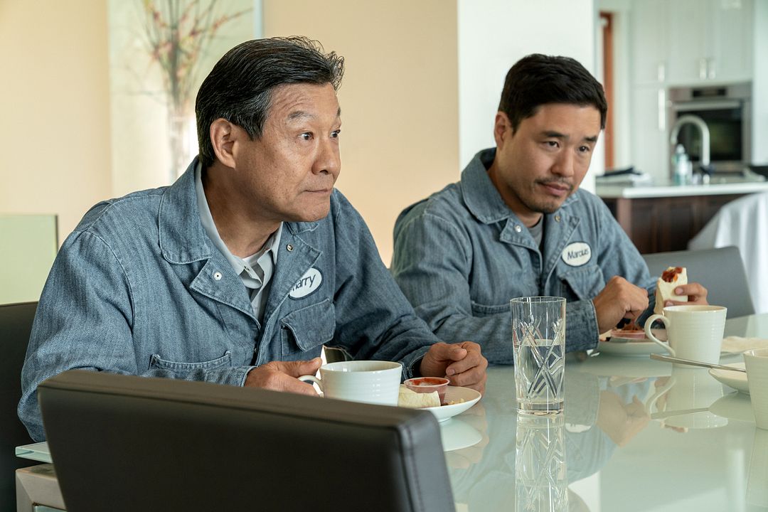 Quizás para siempre : Foto Randall Park, James Saito