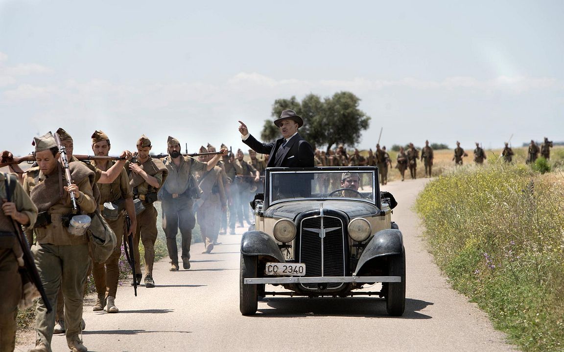 Mientras dure la guerra : Foto Eduard Fernández, Karra Elejalde, Santi Prego