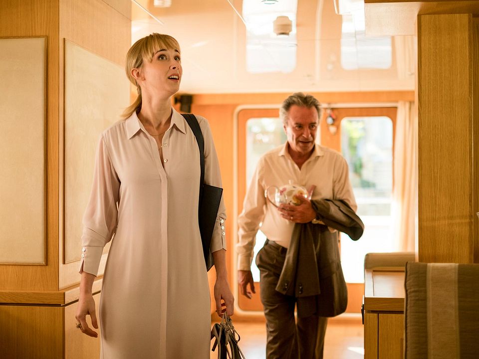 Yo, mi mujer y mi mujer muerta : Foto Ingrid García-Jonsson, Oscar Martinez