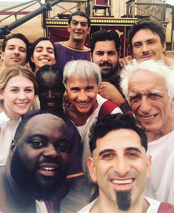 Foto Ramzy Bedia, Gérard Darmon, Lina El Arabi, Artus