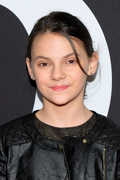 Póster Dafne Keen