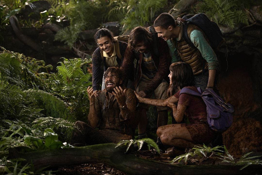 Dora y la ciudad perdida : Foto Madeleine Madden, Eugenio Derbez, Isabela Merced, Nicholas Coombe