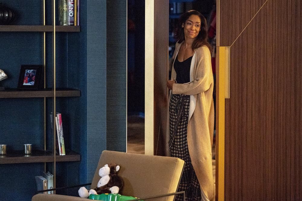 Pearson : Foto Gina Torres