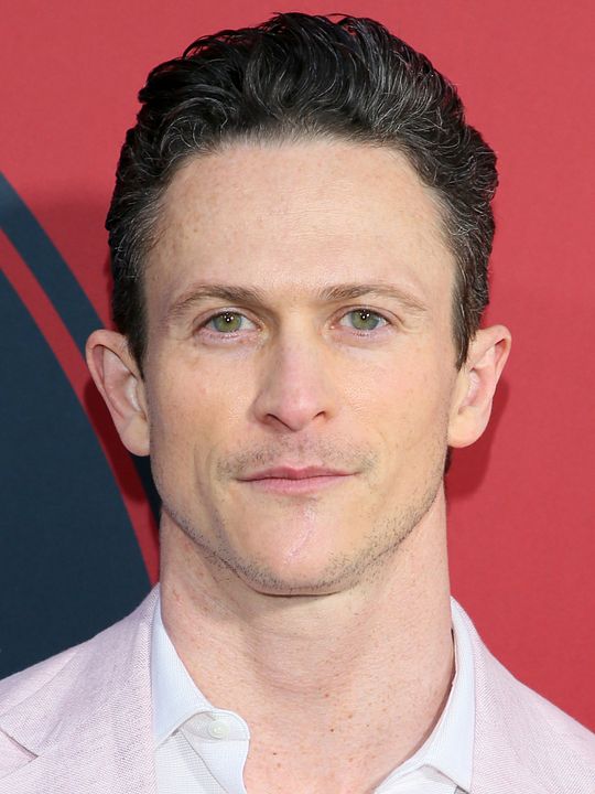 Póster Jonathan Tucker