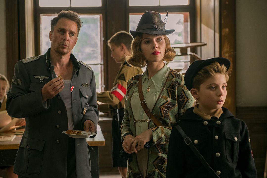 Jojo Rabbit : Foto Sam Rockwell, Scarlett Johansson, Roman Griffin Davis