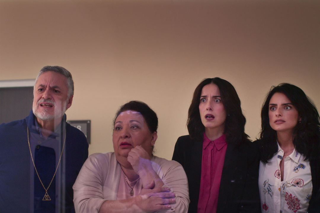 Foto Aislinn Derbez, Norma Angelica, Cecilia Suárez, Arturo Rios