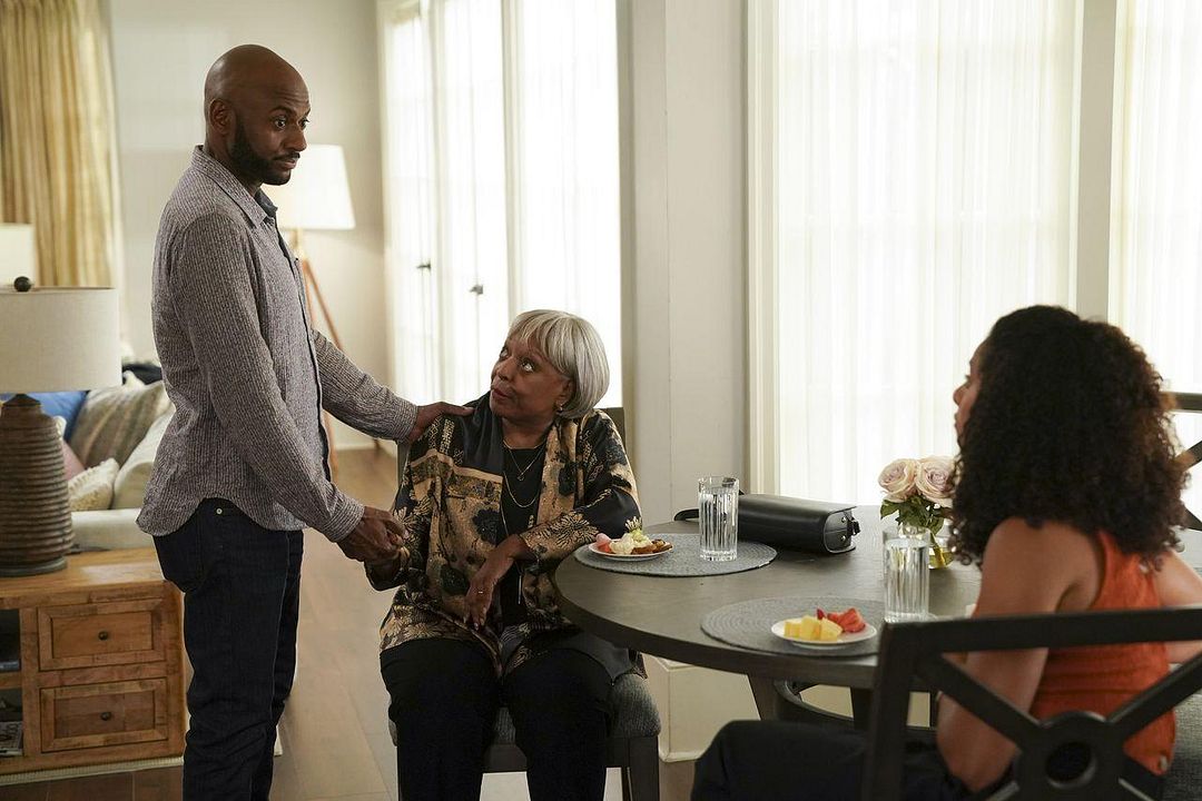 A Million Little Things : Foto L. Scott Caldwell, Romany Malco