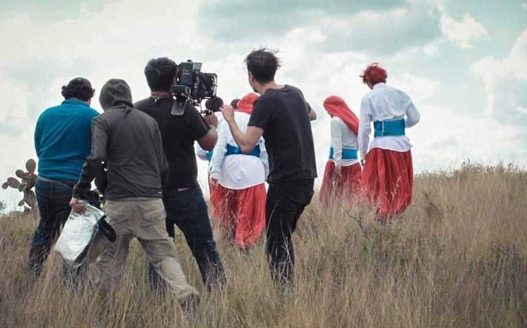 Las últimas plumas : Póster