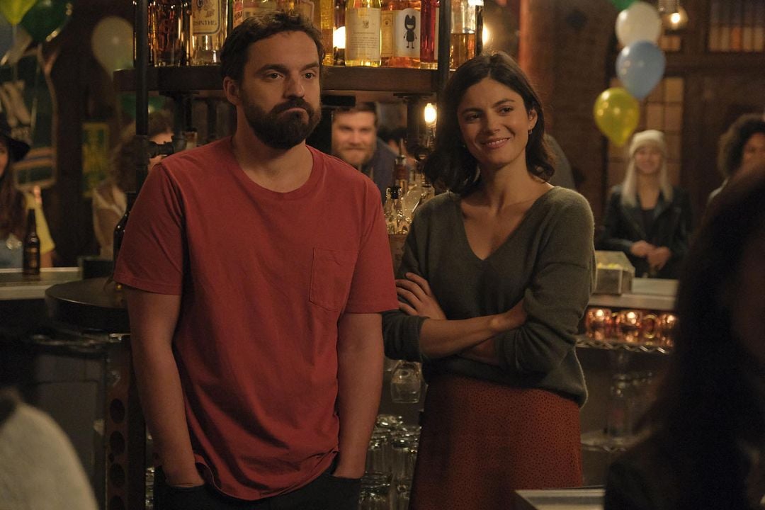 Stumptown : Foto Monica Barbaro, Jake Johnson