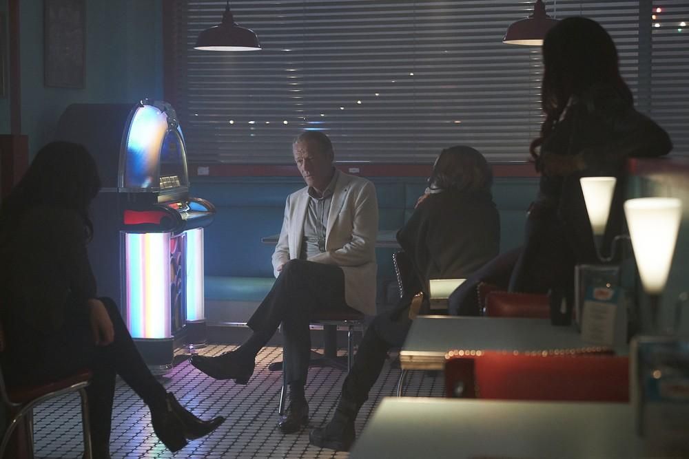 Titanes : Foto Iain Glen