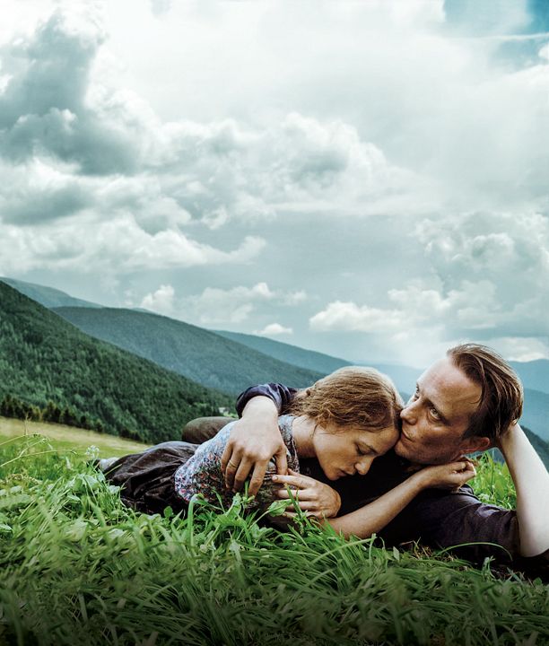 Una vida oculta : Foto August Diehl, Valerie Pachner