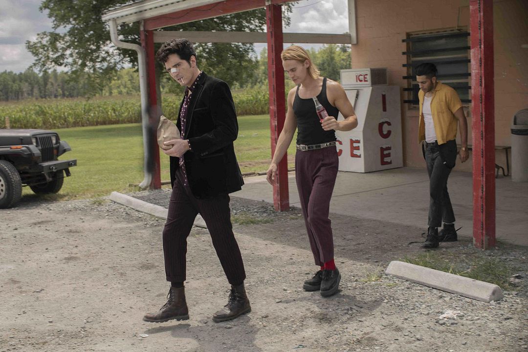 Foto Mena Massoud, Rhys Wakefield, David Dastmalchian