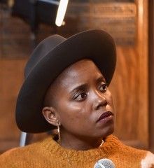 Póster Janicza Bravo