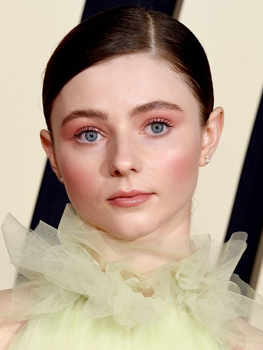 Póster Thomasin McKenzie