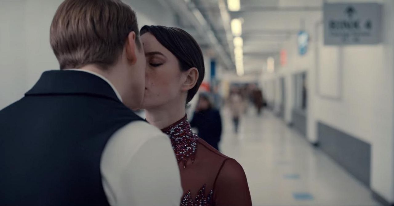 Spinning Out : Póster