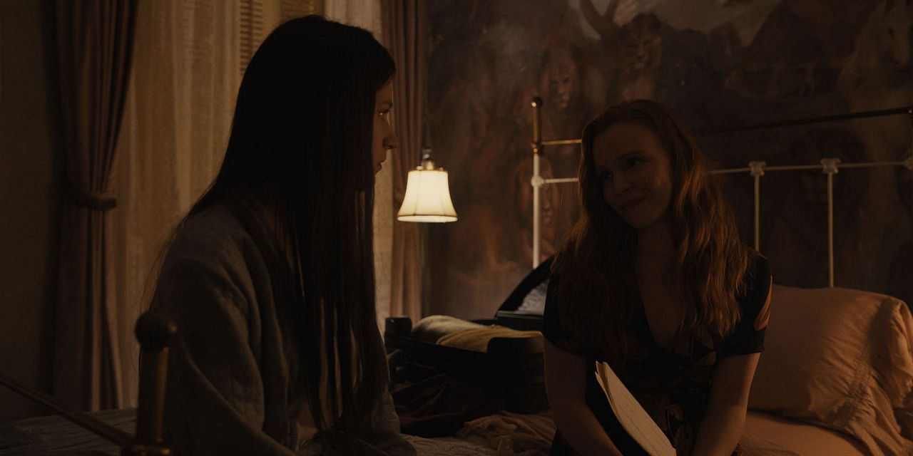 Servant : Foto Nell Tiger Free, Lauren Ambrose