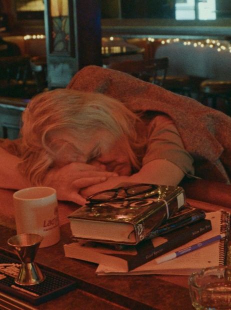 Bloody Nose, Empty Pockets : Póster