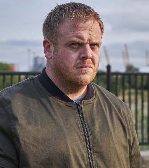 Póster Owain Arthur