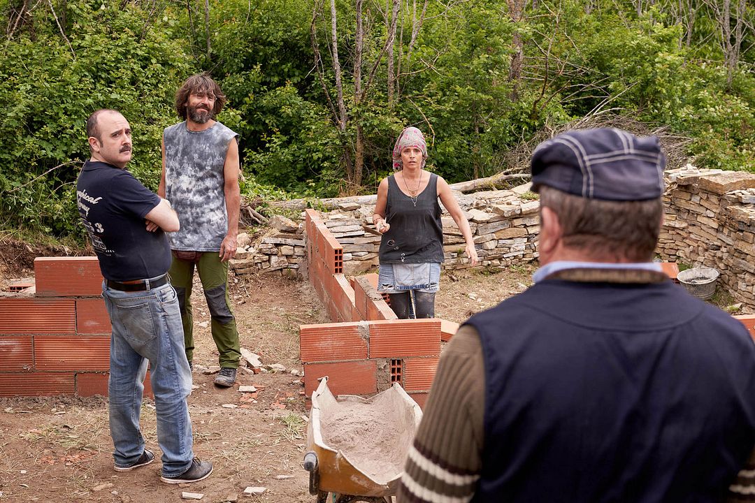 El pueblo : Foto Carlos Areces, Santi Millán