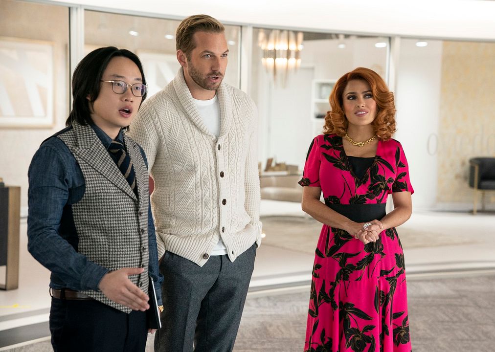 Socias en guerra : Foto Salma Hayek, Ryan Hansen, Jimmy O. Yang