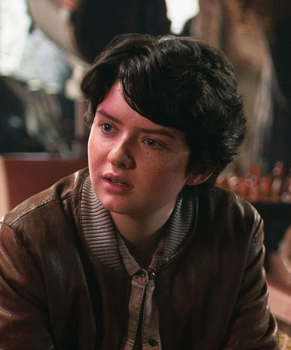 Póster Lachlan Watson