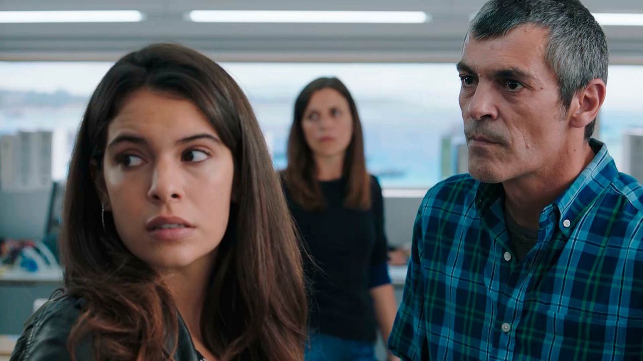 Vivir sin permiso : Cobertura de revista Claudia Traisac