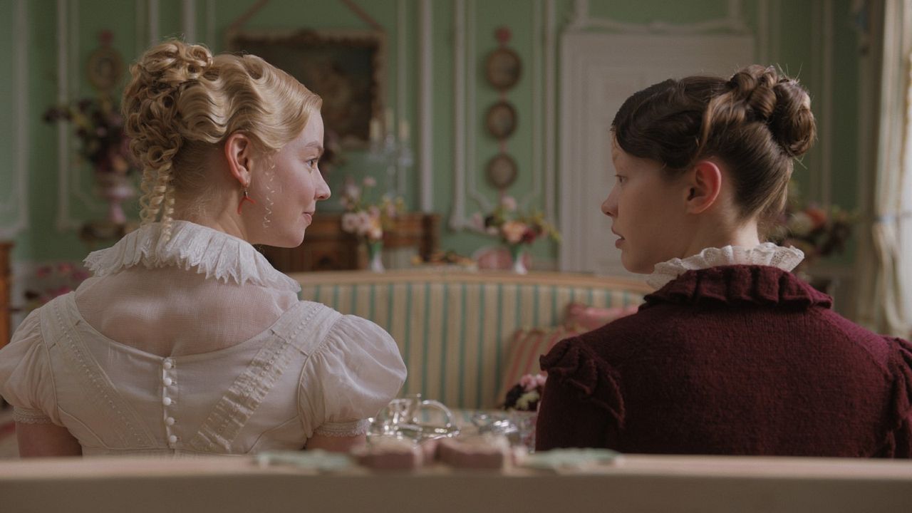 Emma : Foto Mia Goth, Anya Taylor-Joy